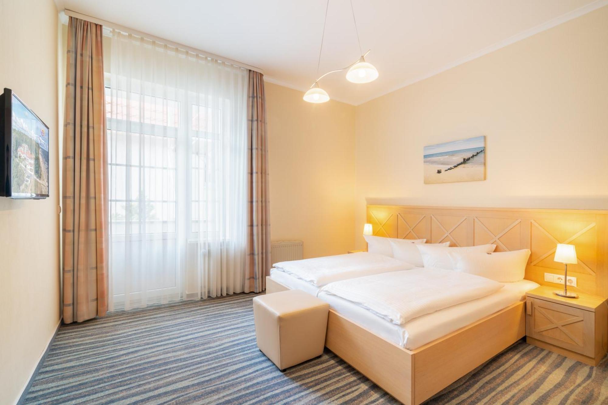 Strandhotel Seerose Kölpinsee المظهر الخارجي الصورة