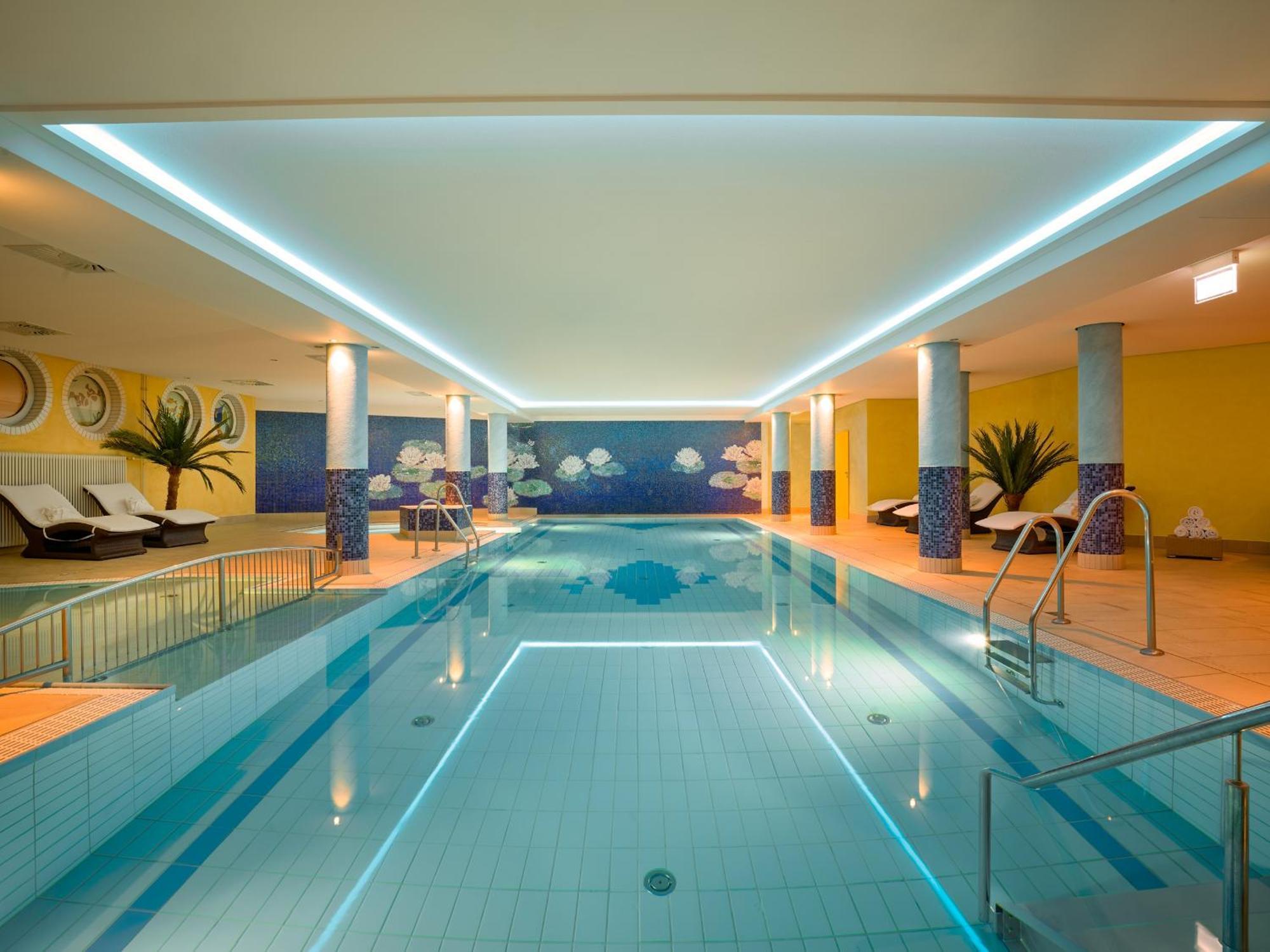 Strandhotel Seerose Kölpinsee المظهر الخارجي الصورة