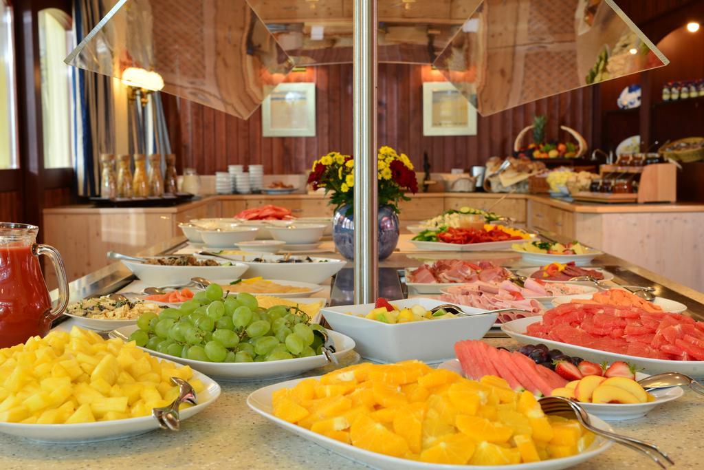 Strandhotel Seerose Kölpinsee المظهر الخارجي الصورة