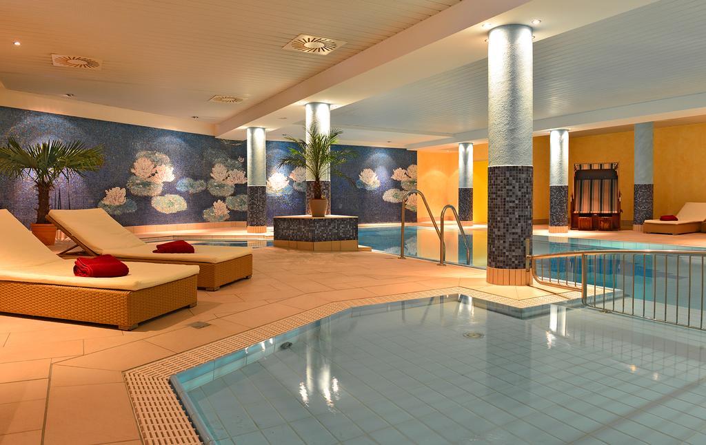 Strandhotel Seerose Kölpinsee المظهر الخارجي الصورة